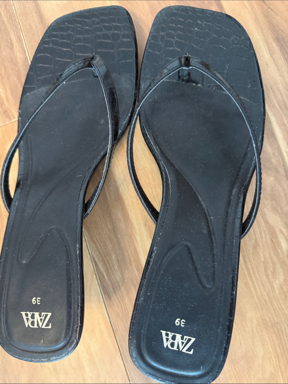 Zara Black Square-Toe Thin-Strap Sandals - Women